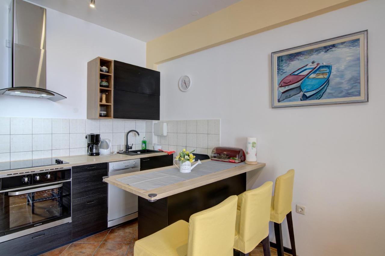 Apartment Riva Senj  Buitenkant foto